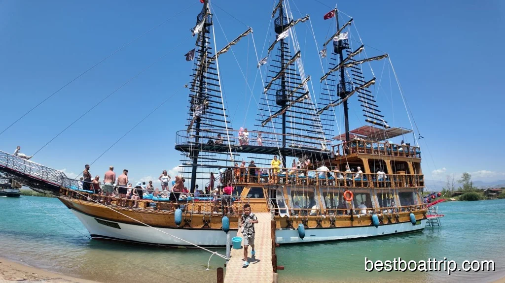 Side Pirates Boat Trip
